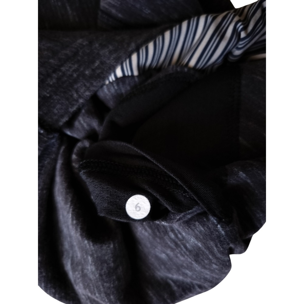 Lululemon Women's Find Your Centre Wrap Heathered Marled Black Jacket Size 6 - Picture 14 of 14